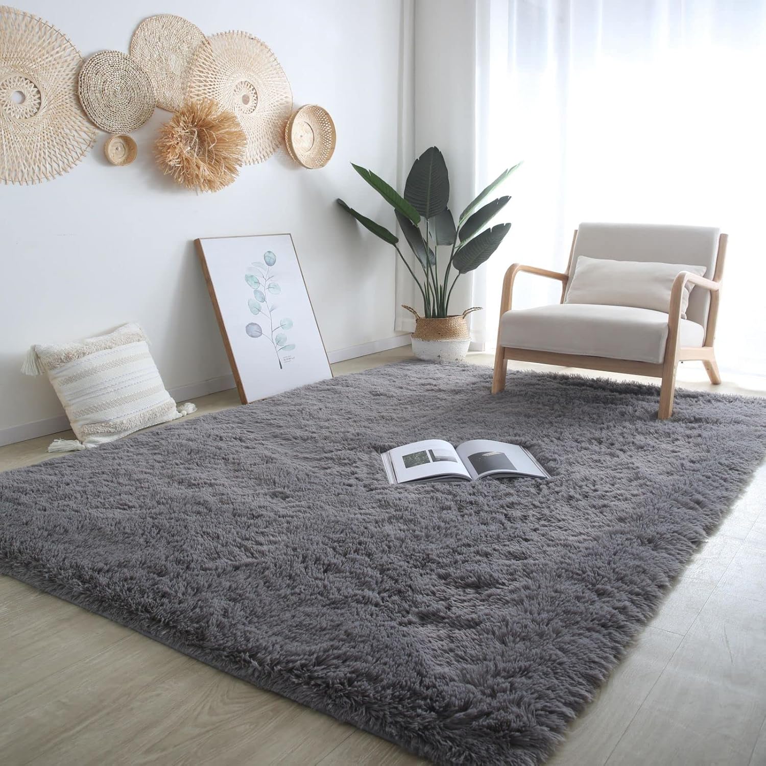 Soft Shaggy Area Rug - Plush Gray Carpet for Living Room & Bedroom